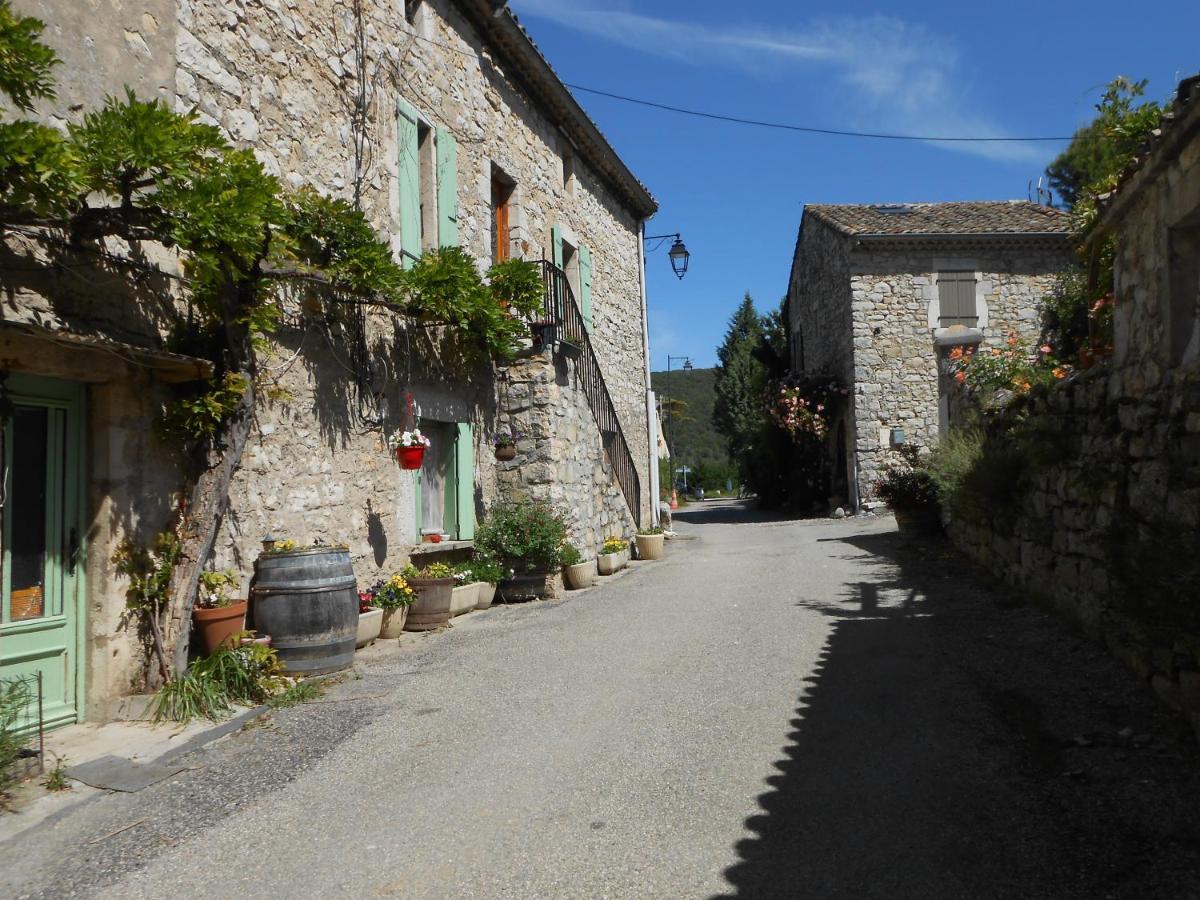 La Dame Blanche Bed and Breakfast Saint-Maurice-dʼIbie Exteriör bild