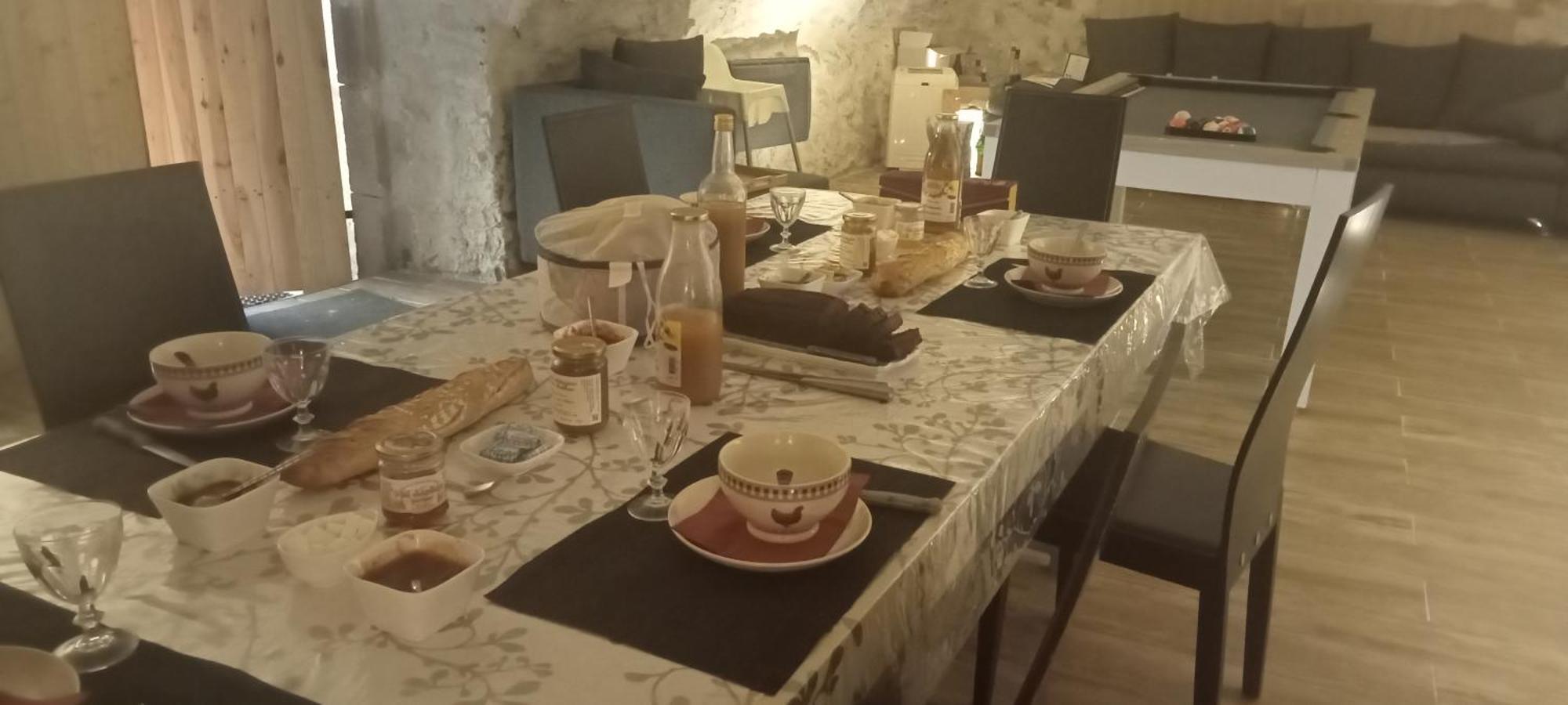 La Dame Blanche Bed and Breakfast Saint-Maurice-dʼIbie Exteriör bild