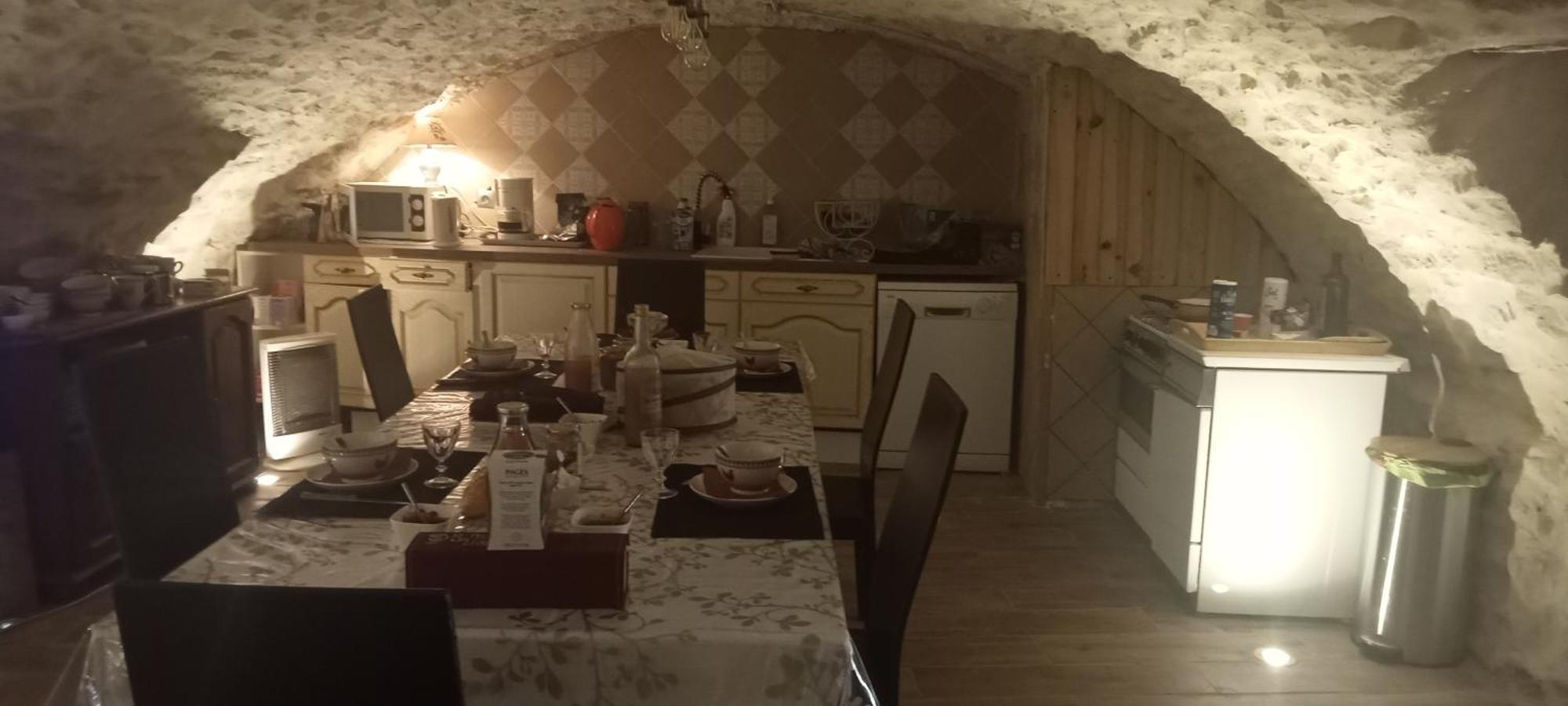 La Dame Blanche Bed and Breakfast Saint-Maurice-dʼIbie Exteriör bild